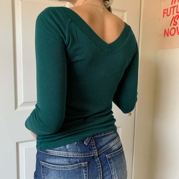 Bebe dark green long sleeve - Picture 3 of 3